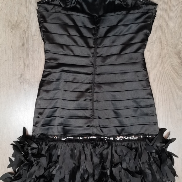 Y2K Vintage Black Pleated Satin Embroidered Sequins Strapless Cocktail Dress - Picture 2 of 8